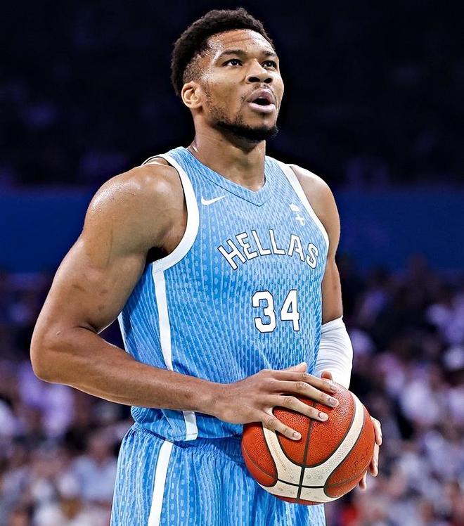 爱游戏-澳大利亚队观众热烈欢呼！，字母哥迎来十赛季出色发挥比赛高潮迭起的简单介绍